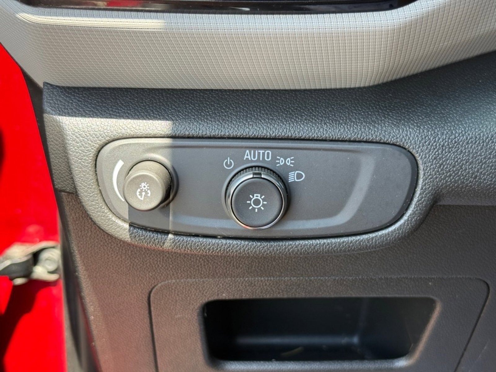 Used 2021 Chevrolet TrailBlazer LS FWD image 33