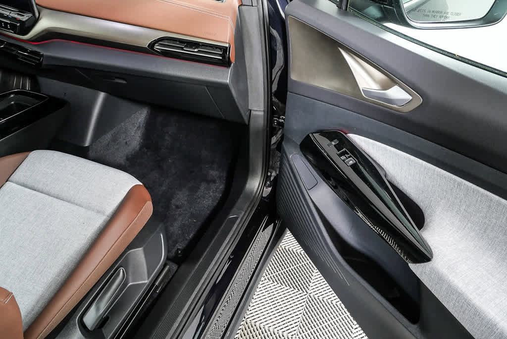 Used 2024 Volkswagen ID.4 2WD image 28