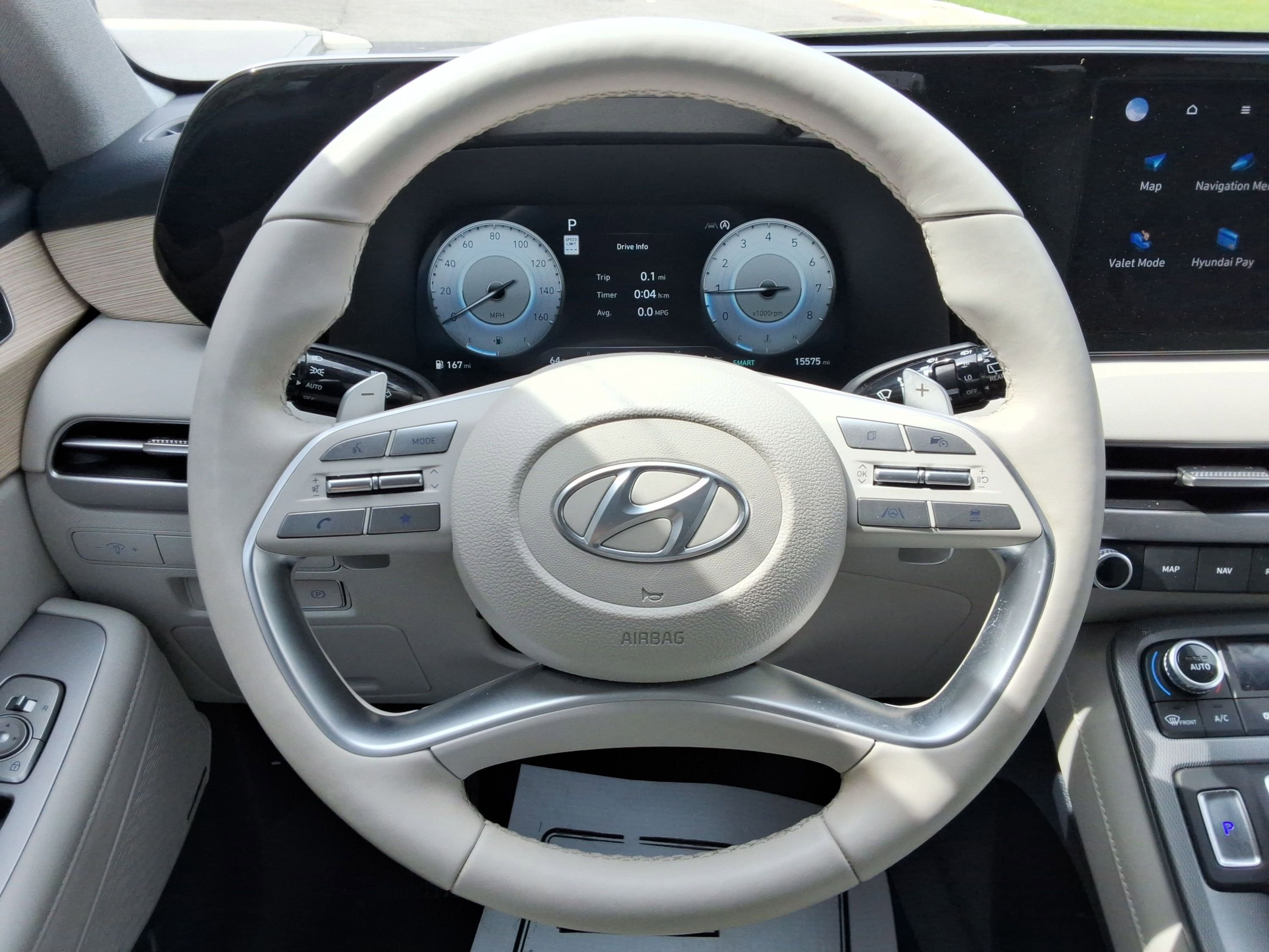 Used 2024 Hyundai Palisade Limited AWD/4WD image 11