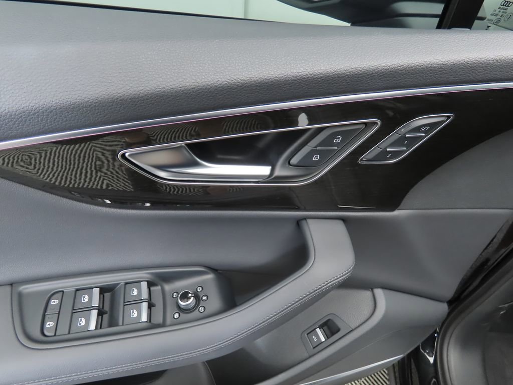 Used 2023 Audi Q7 3.0T Prestige image 23