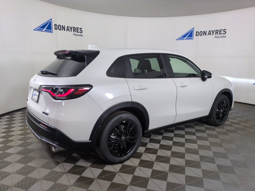New 2027 Honda HR-V Sport image 5