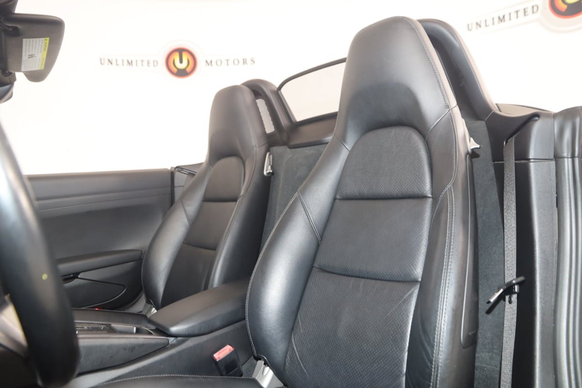 Used 2017 Porsche 718 Boxster RWD image 49