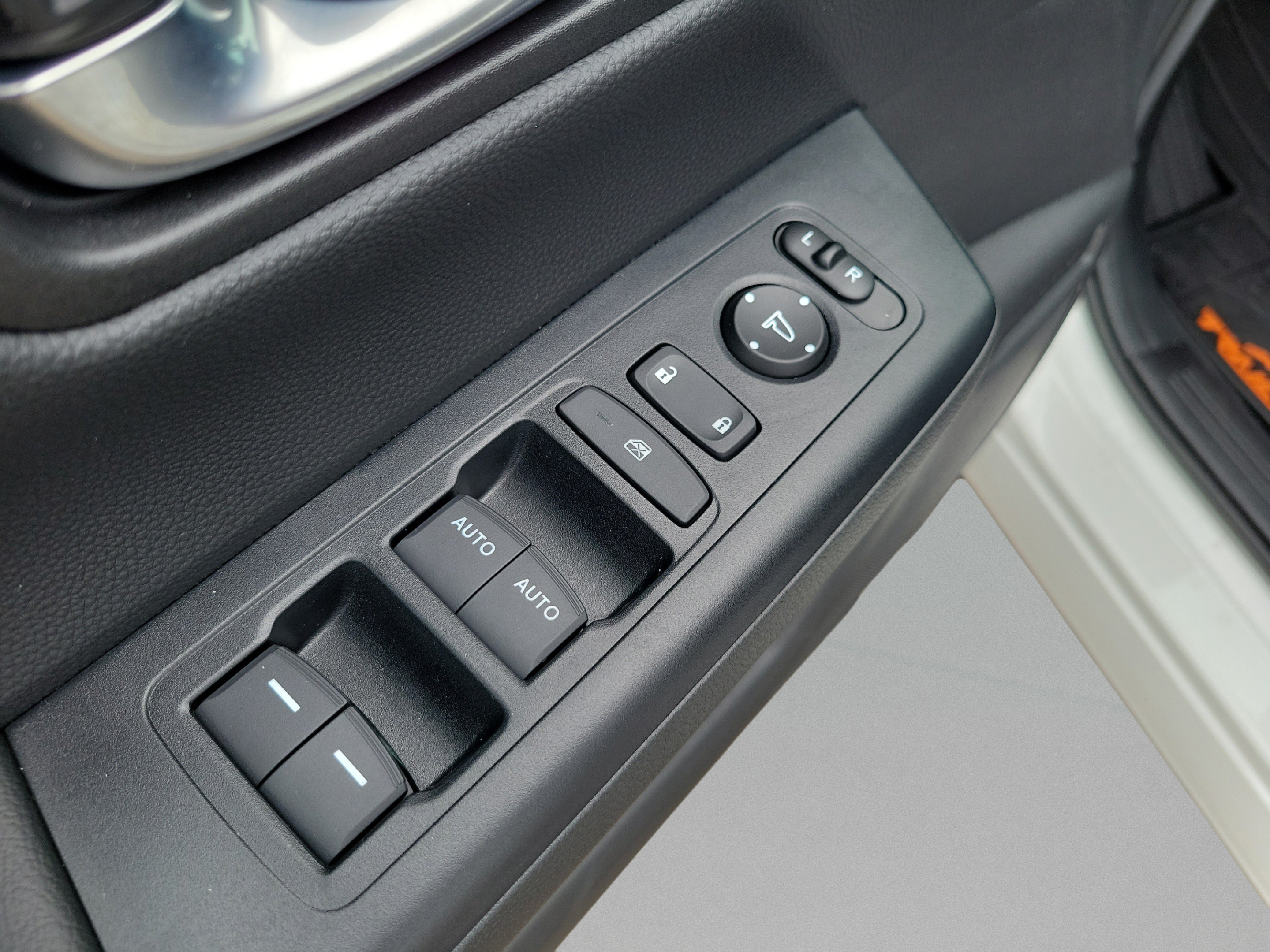 Used 2026 Honda CR-V TrailSport image 25