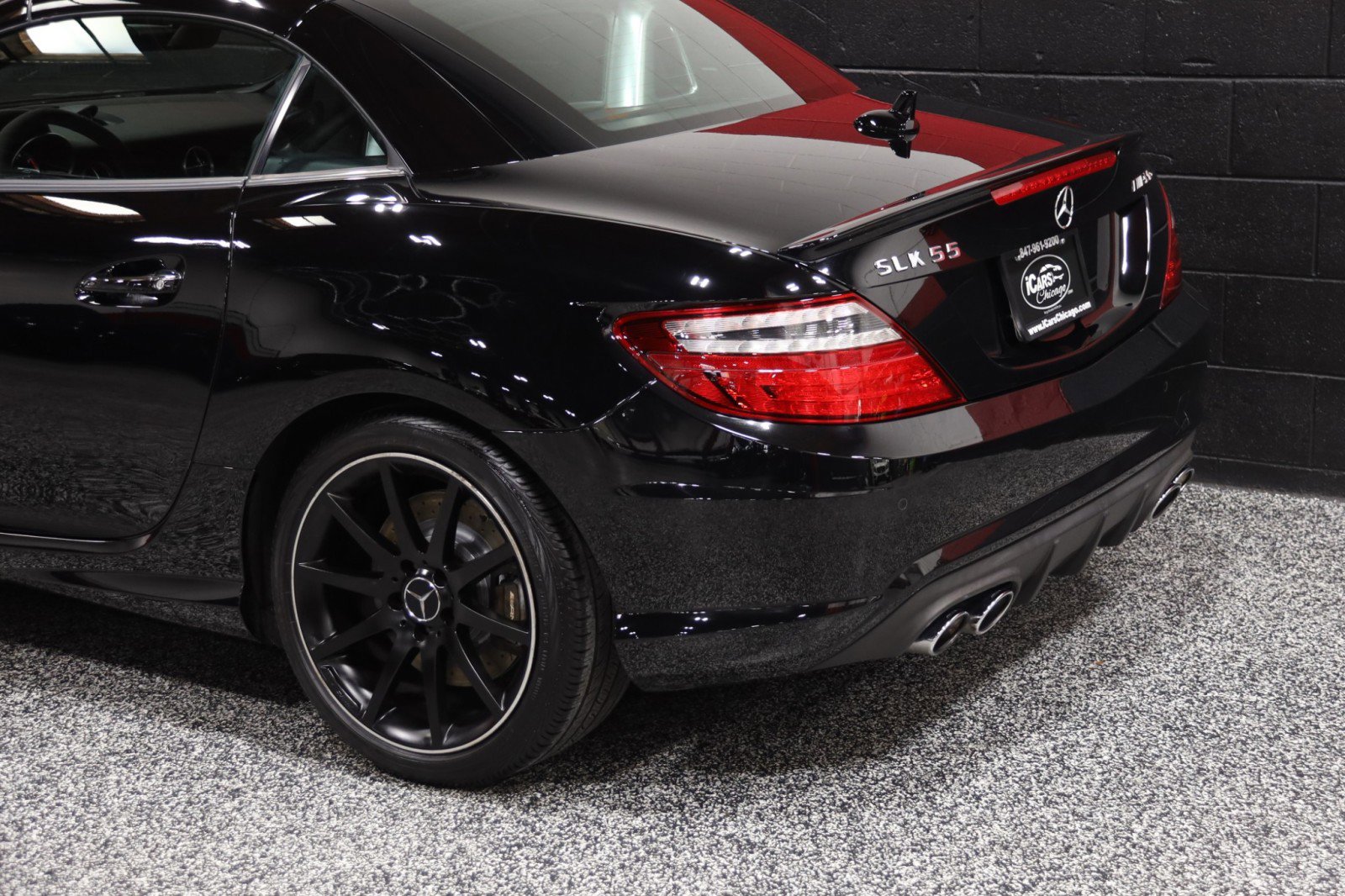 Used 2015 Mercedes-Benz SLK 55 AMG image 26