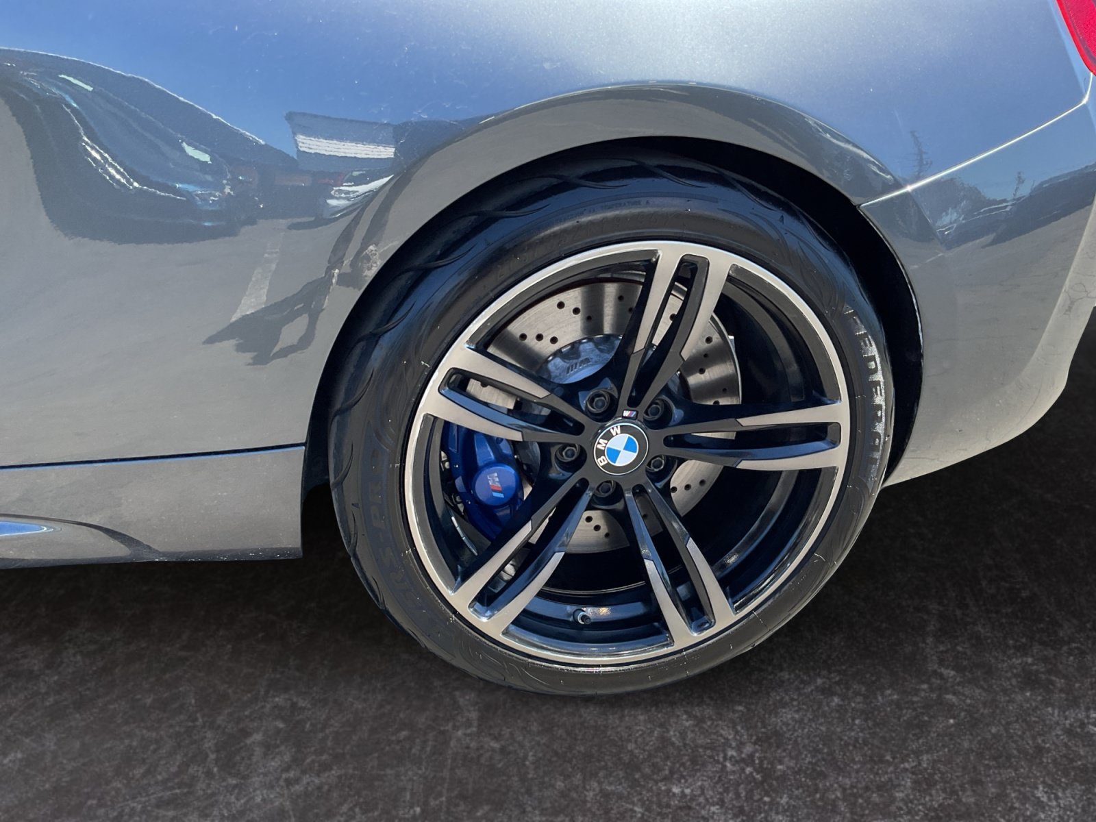 Used 2017 BMW M2 w/ Executive Package RWD image 9