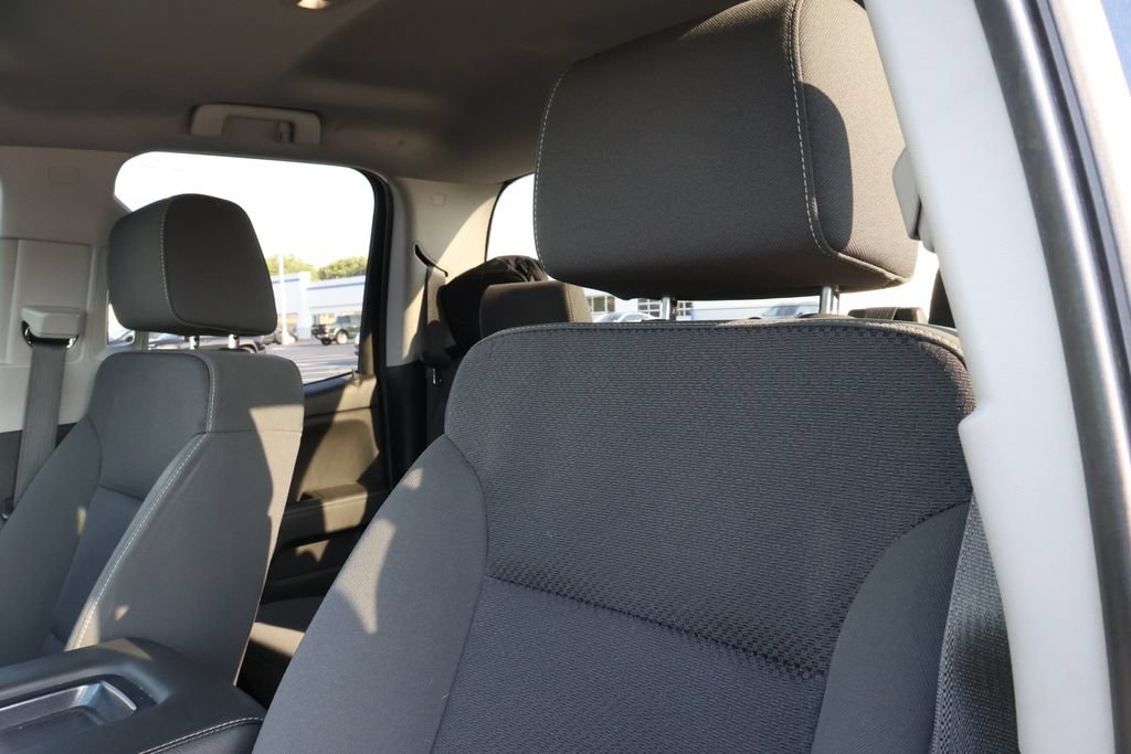 Used 2018 Chevrolet Silverado 1500 LT w/ All Star Edition AWD/4WD image 13