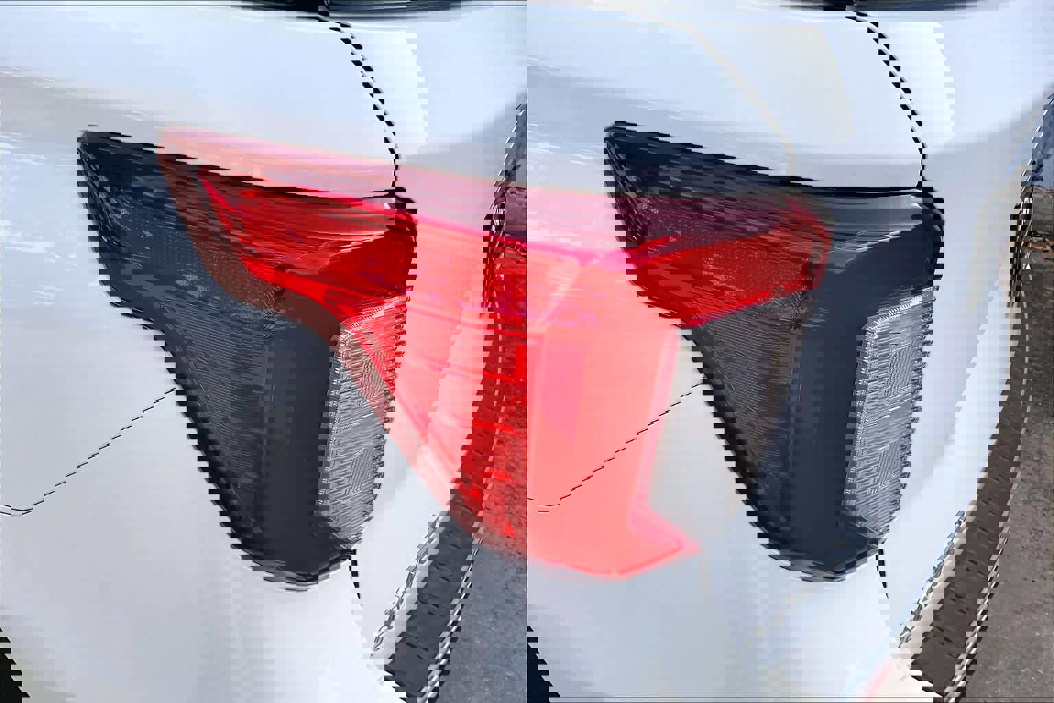 Used 2021 Ford Explorer Limited w/ Equipment Group 301A image 25