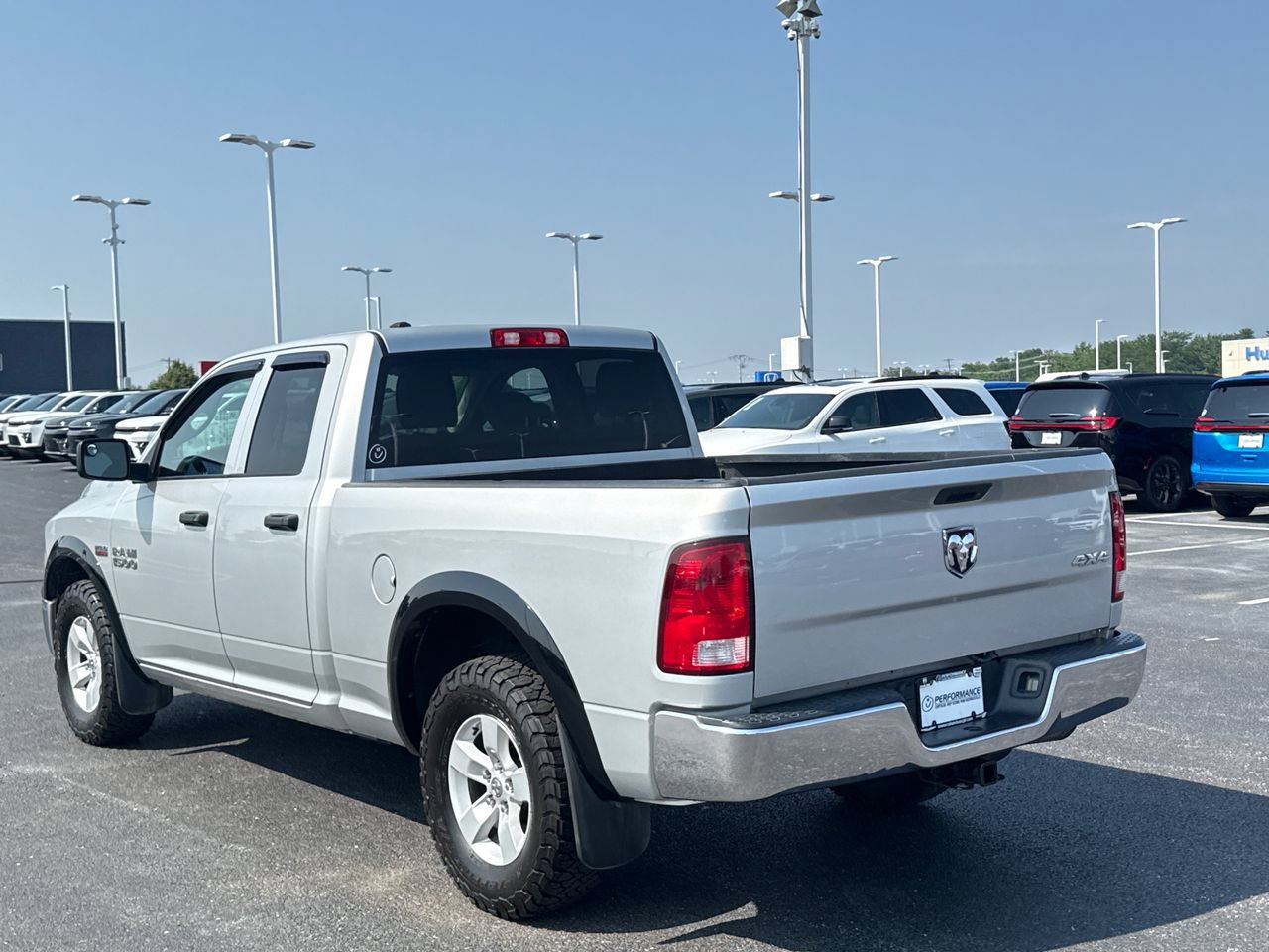 Used 2017 RAM 1500 ST w/ SXT Appearance Group AWD/4WD image 5