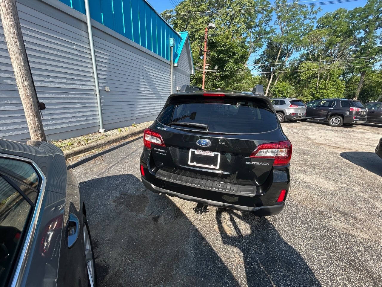 Used 2015 Subaru Outback 2.5i Premium AWD/4WD image 16