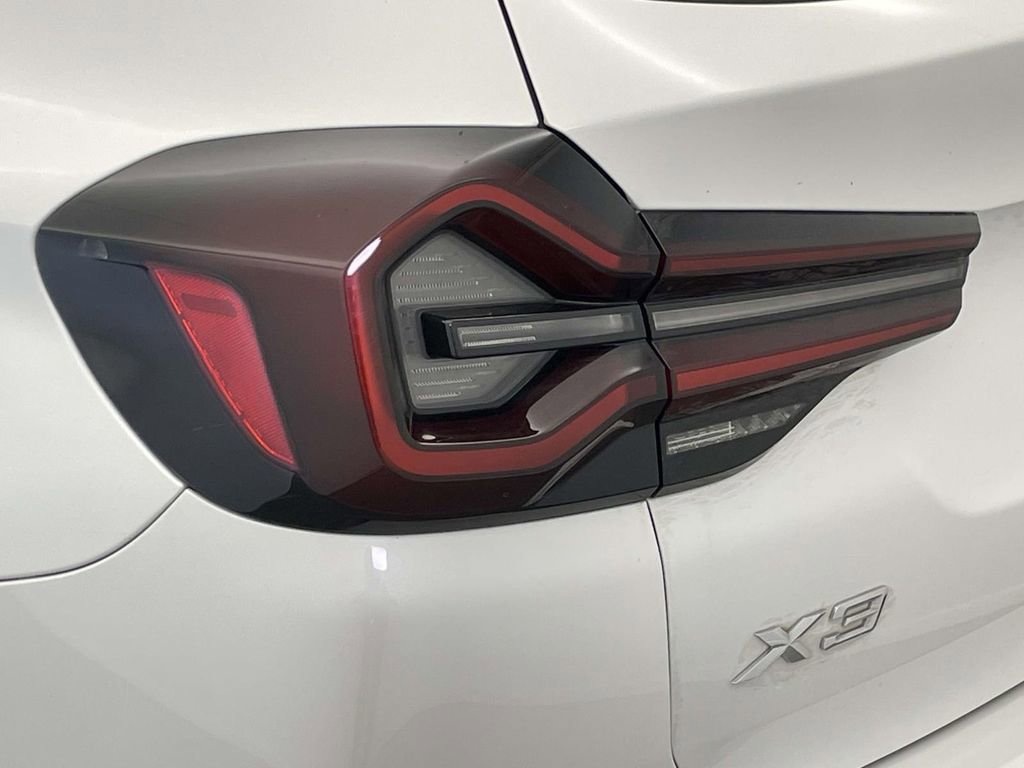 Used 2022 BMW X3 xDrive30i w/ Convenience Package image 16