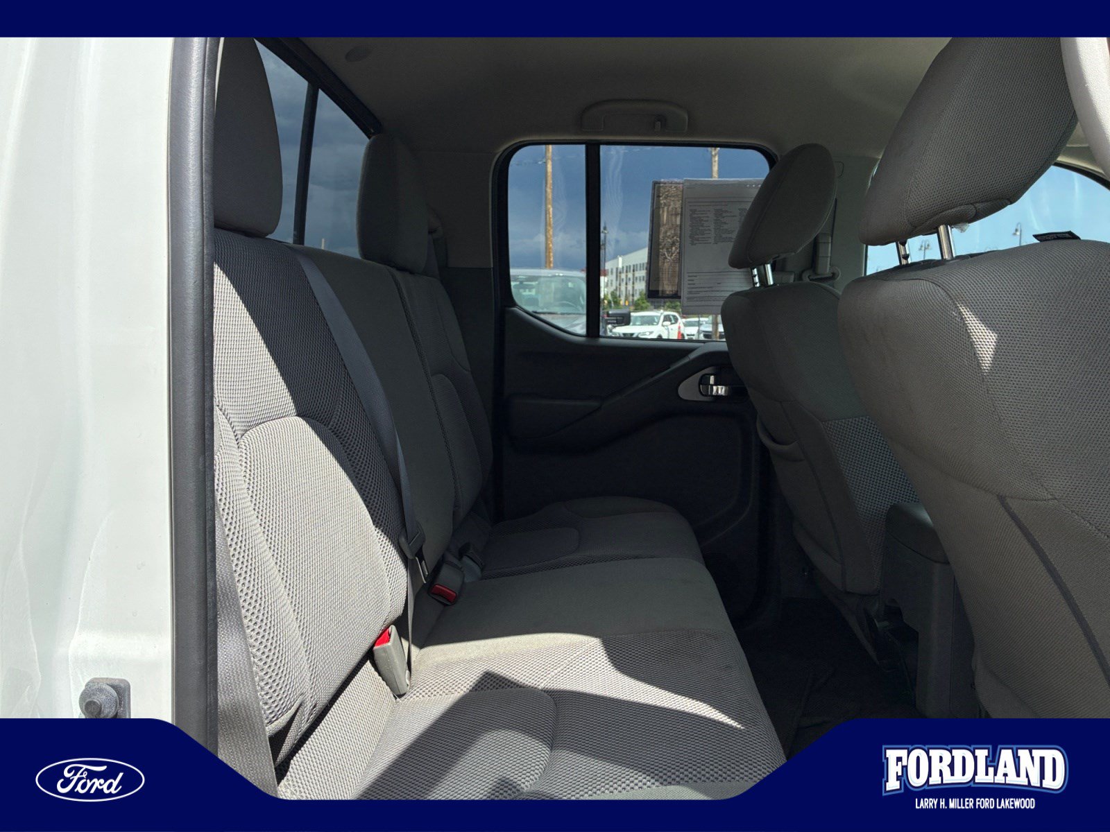 Used 2018 Nissan Frontier SV RWD image 18