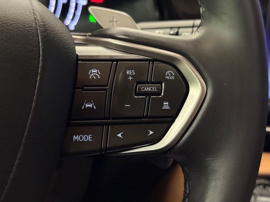 Certified 2025 Lexus NX 250 FWD image 25