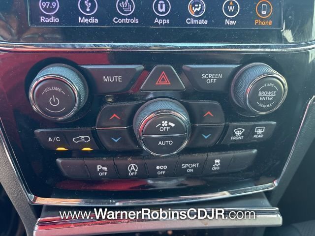 Used 2019 Jeep Grand Cherokee Altitude RWD image 12