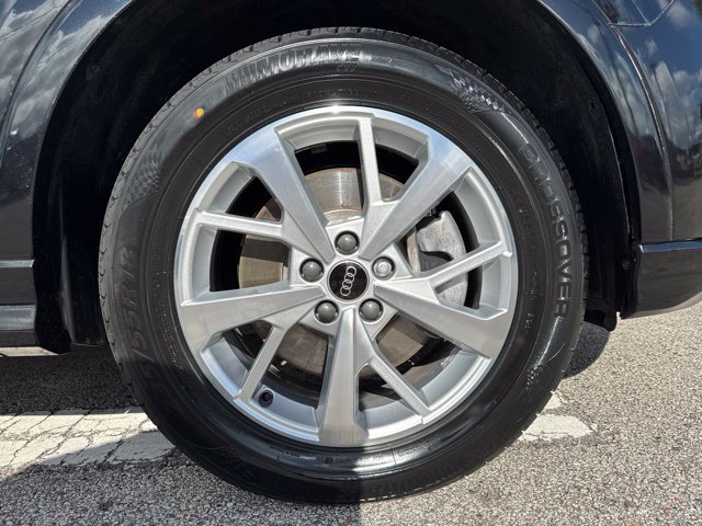 Used 2023 Audi Q3 2.0T Premium w/ Convenience Package AWD/4WD image 9