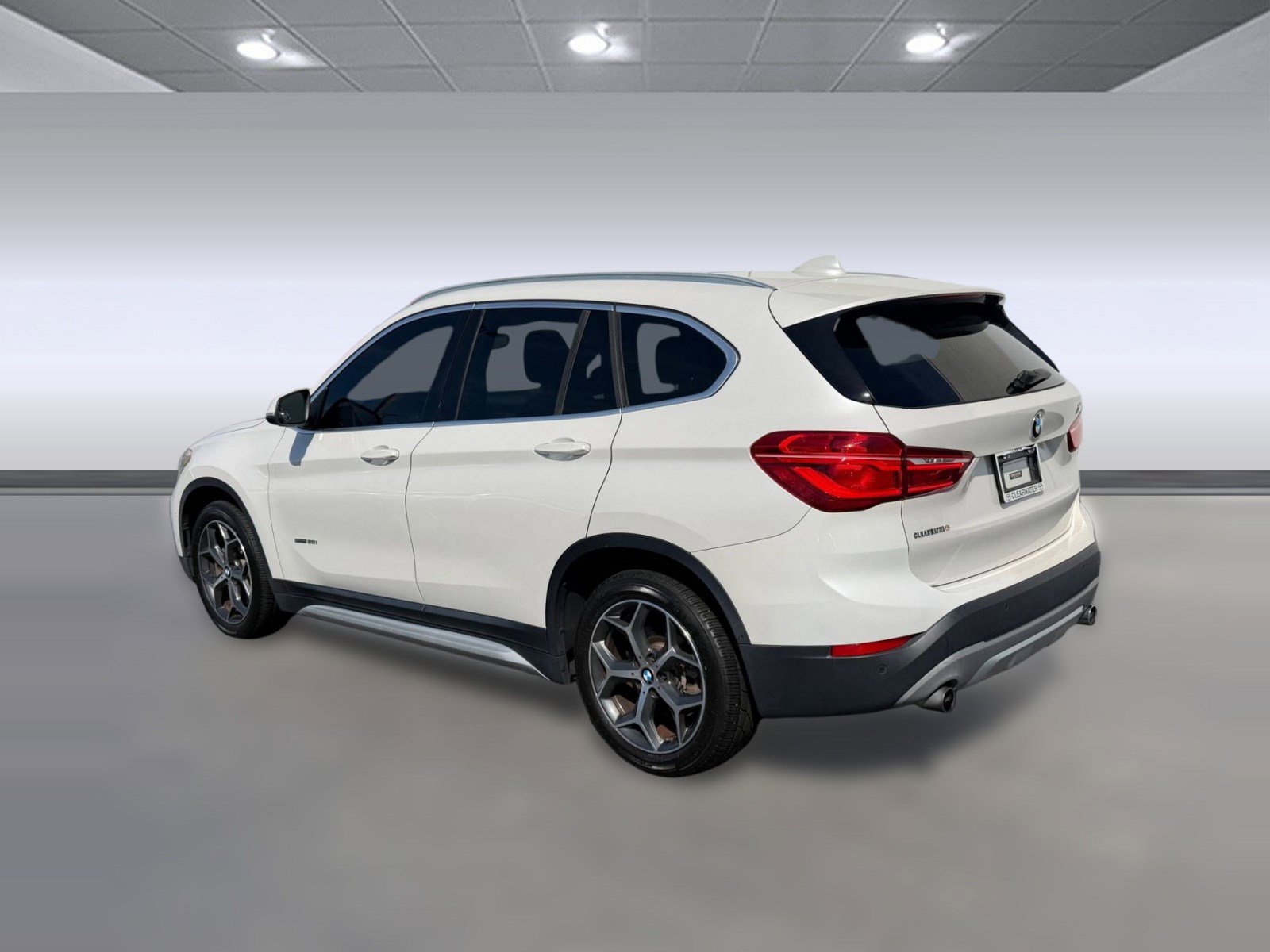 Used 2017 BMW X1 sDrive28i image 3