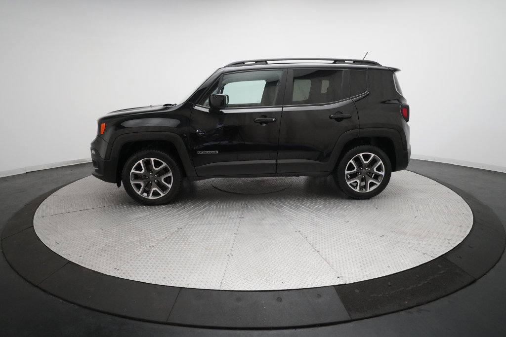 Used 2017 Jeep Renegade Latitude w/ Cold Weather Group AWD/4WD image 23