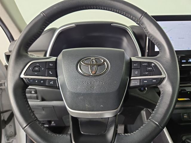 Used 2023 Toyota Highlander Bronze Edition image 24