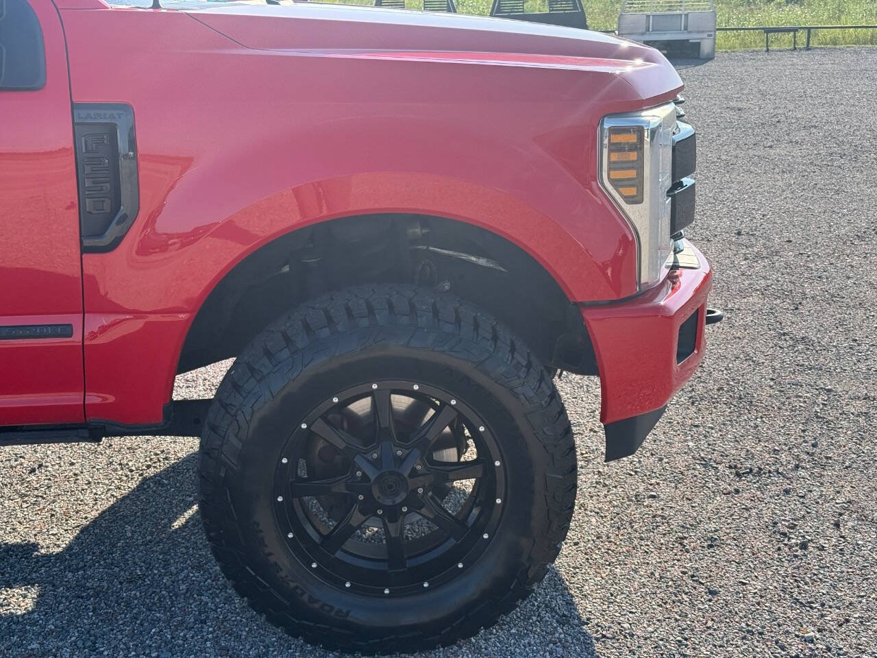 Used 2019 Ford F250 Lariat w/ Lariat Ultimate Package AWD/4WD image 8