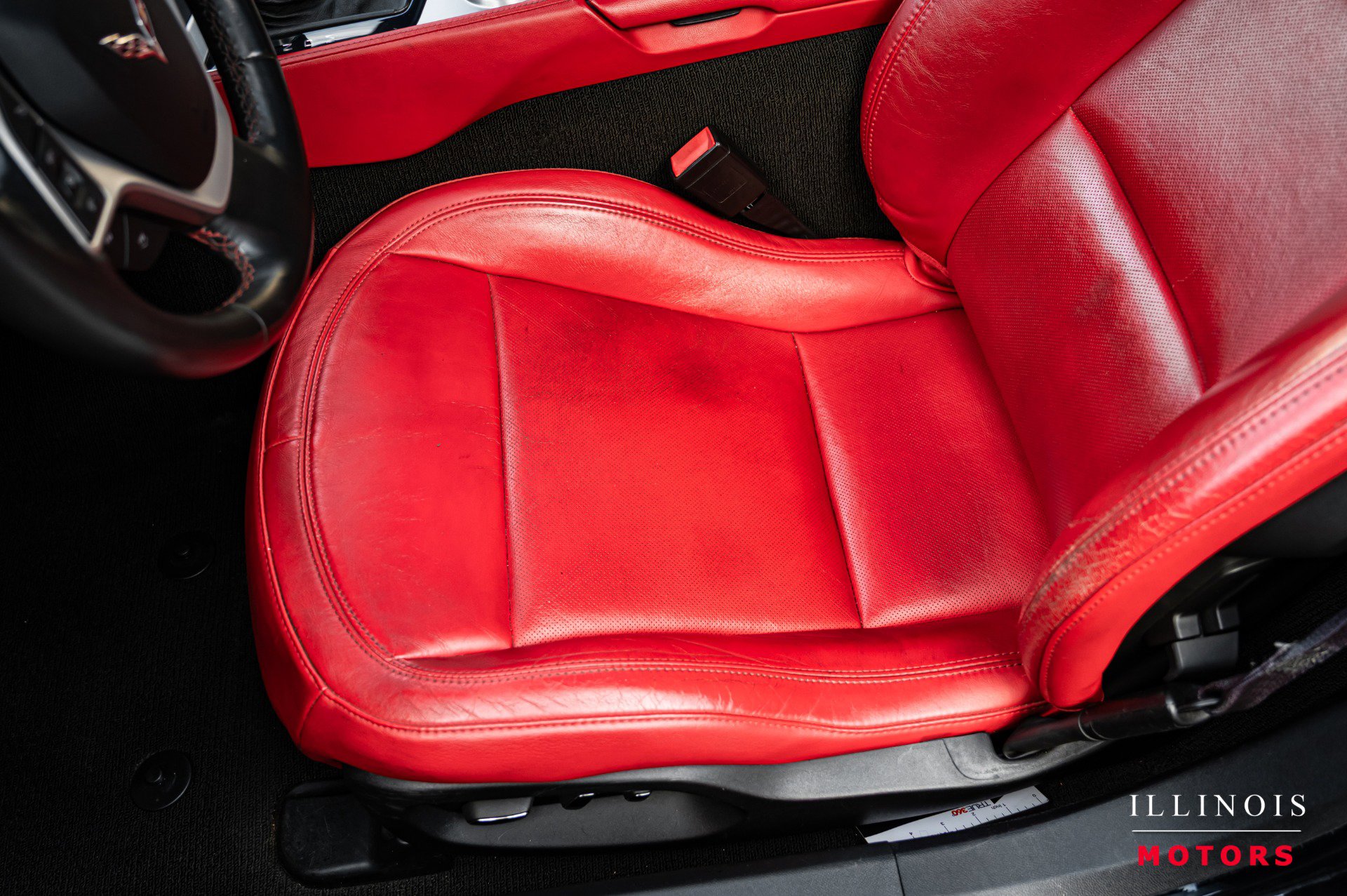 Used 2015 Chevrolet Corvette Stingray Coupe w/ 2LT Preferred Equipment Group image 16