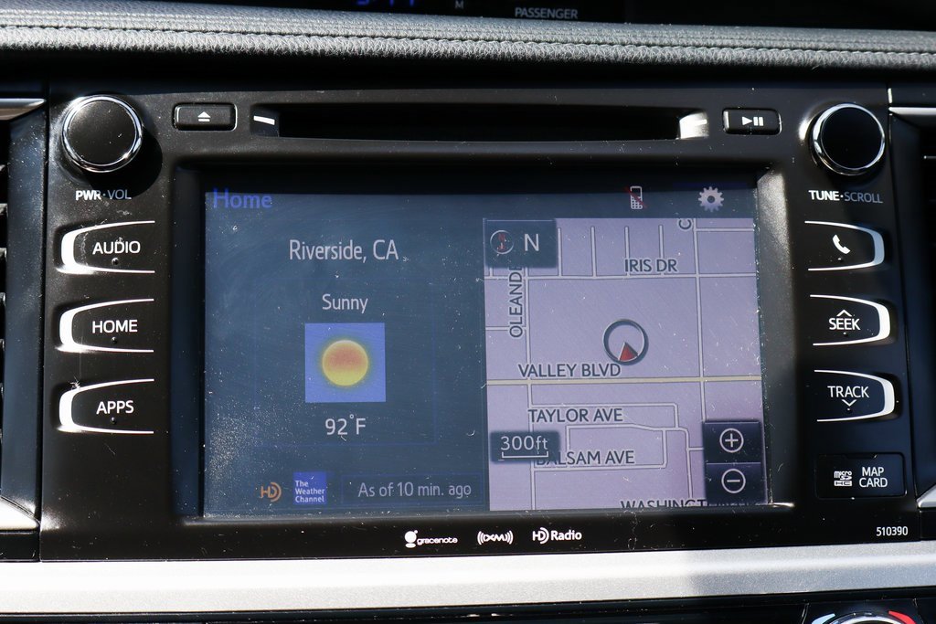 Used 2019 Toyota Highlander XLE image 27