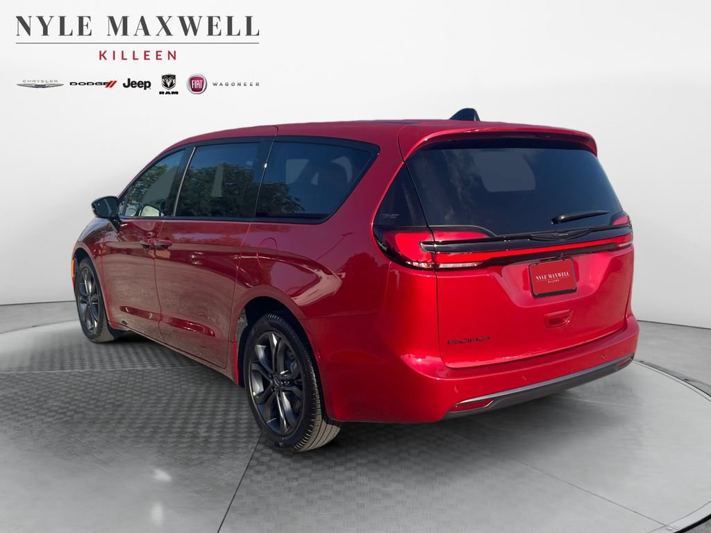 New 2026 Chrysler Pacifica Select FWD image 14