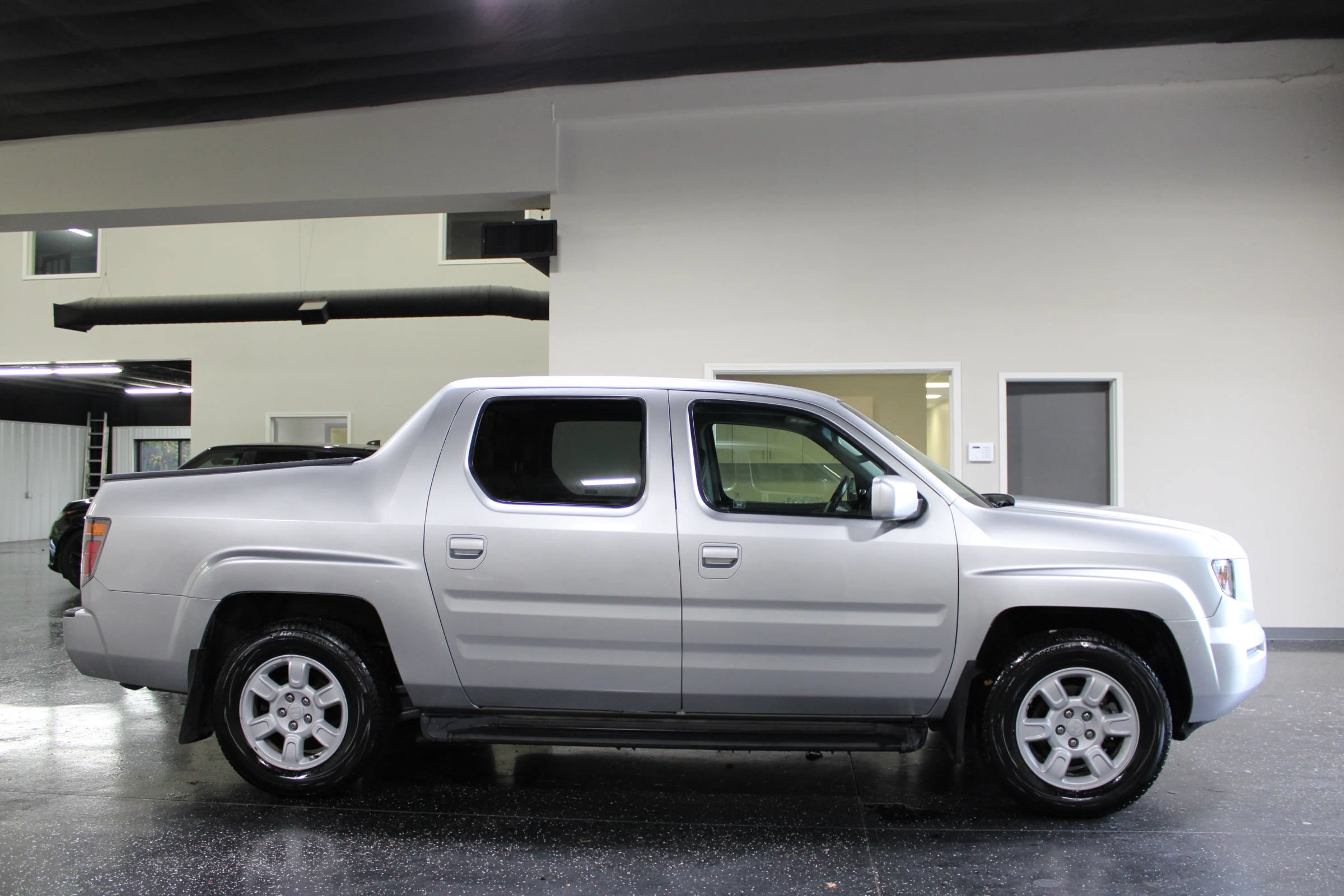 Used 2007 Honda Ridgeline RTL image 2