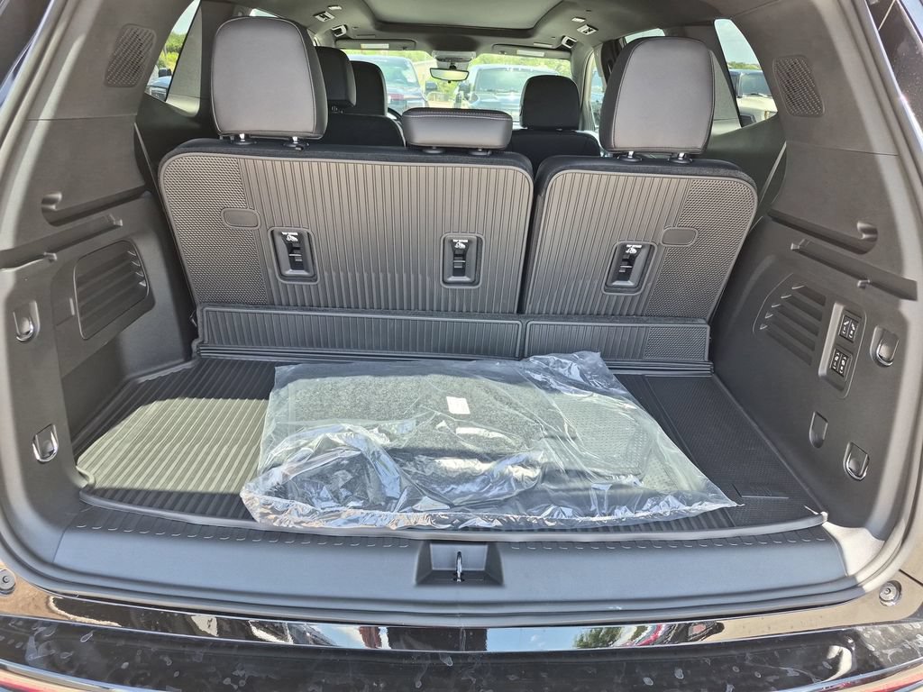 New 2026 Buick Enclave Avenir w/ Super Cruise Package FWD image 42