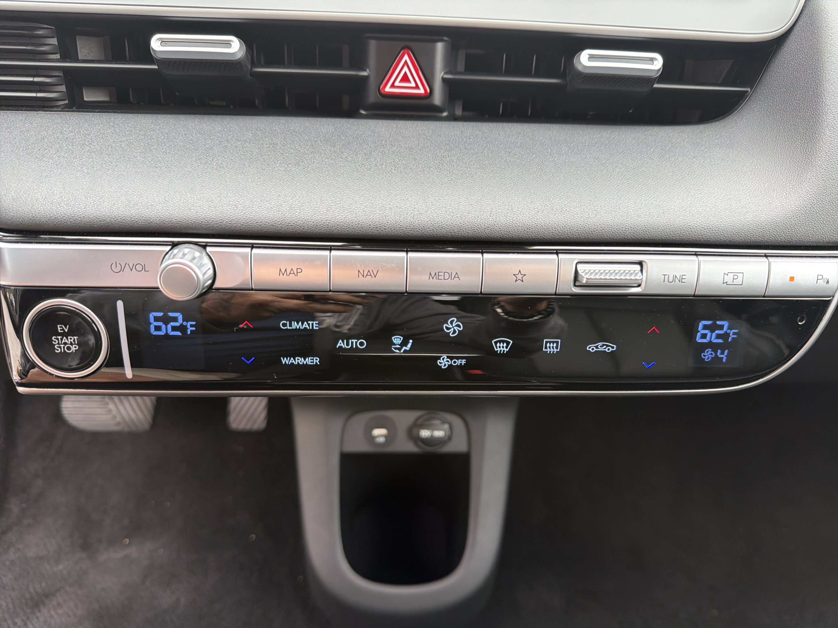 Certified 2023 Hyundai Ioniq 5 SEL w/ Cargo Package AWD/4WD image 16