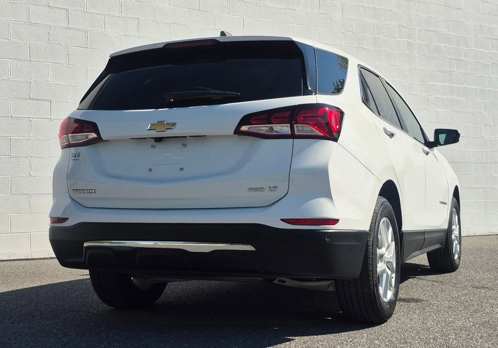 Used 2024 Chevrolet Equinox LT AWD/4WD image 16