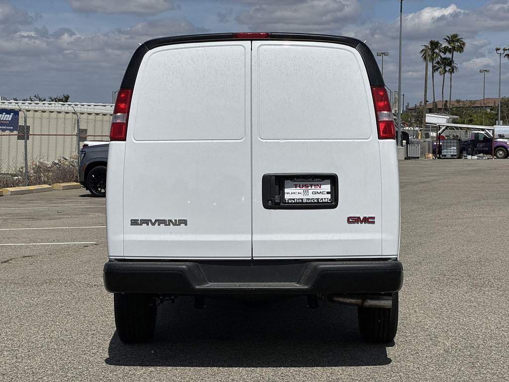 New 2026 GMC Savana 2500 w/ Driver Convenience Package RWD image 4