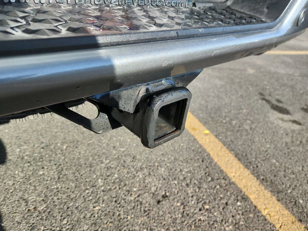 Used 2023 GMC Canyon AT4X image 13