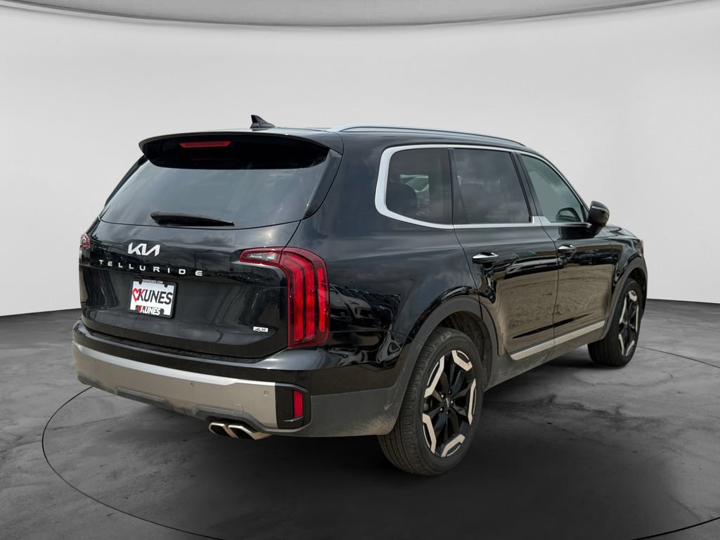 Used 2025 Kia Telluride S AWD/4WD image 10