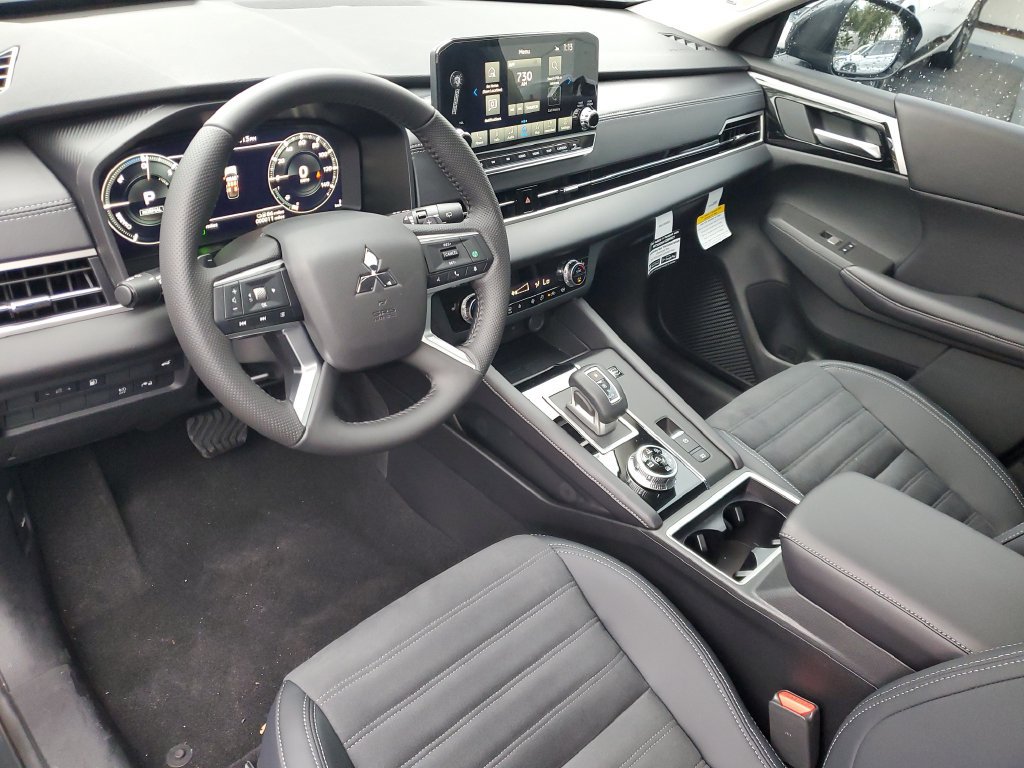 Used 2025 Mitsubishi Outlander SE AWD/4WD image 15