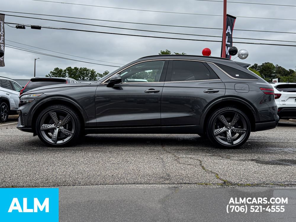Used 2024 Genesis GV70 3.5T Sport w/ Sport Prestige Package AWD/4WD image 8