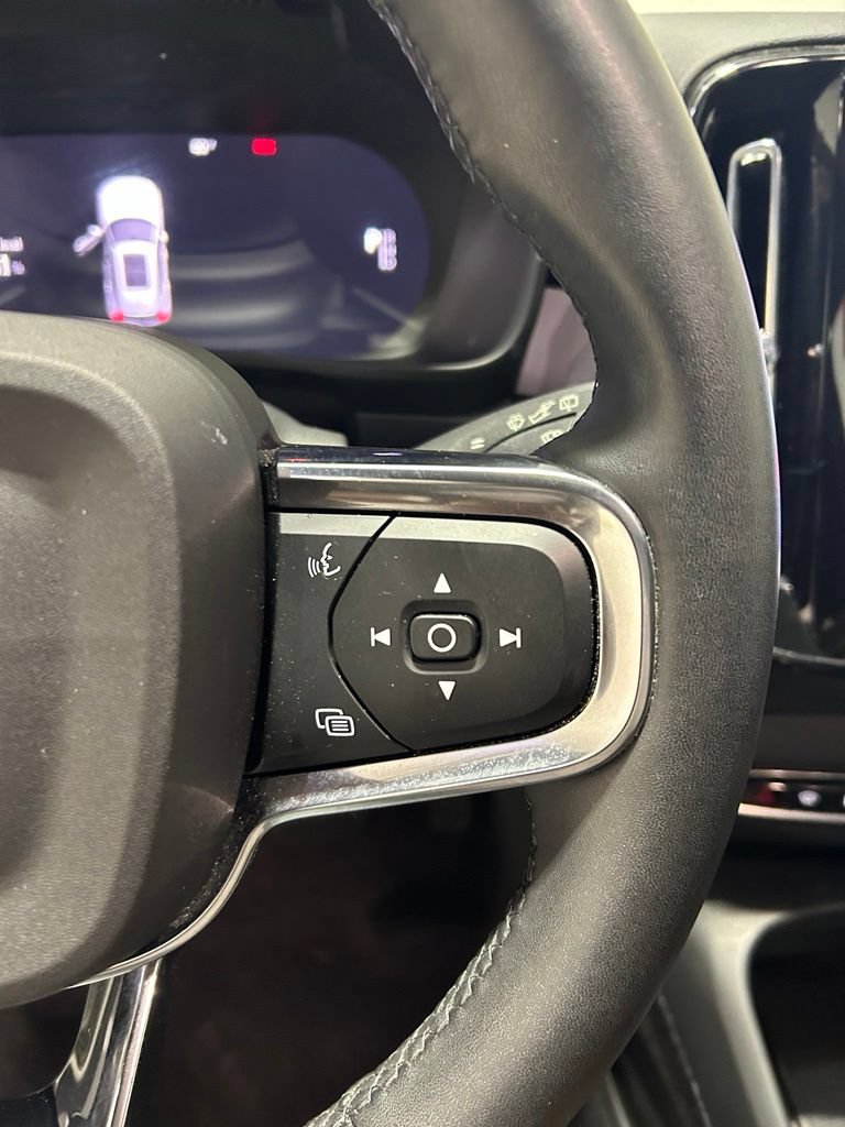 Used 2023 Volvo XC40 Recharge Ultimate AWD/4WD image 14