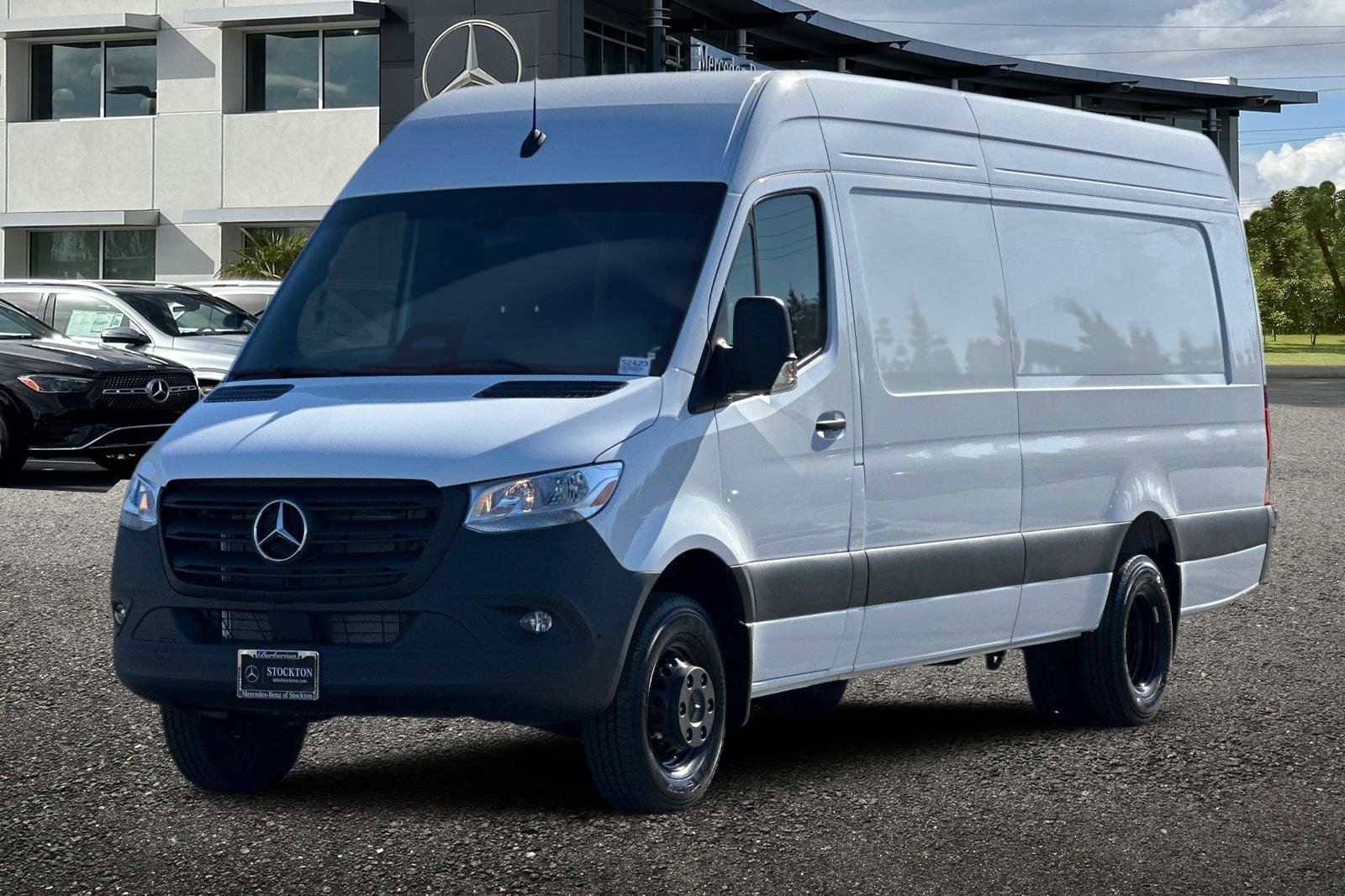 New 2025 Mercedes-Benz Sprinter 3500 image 8