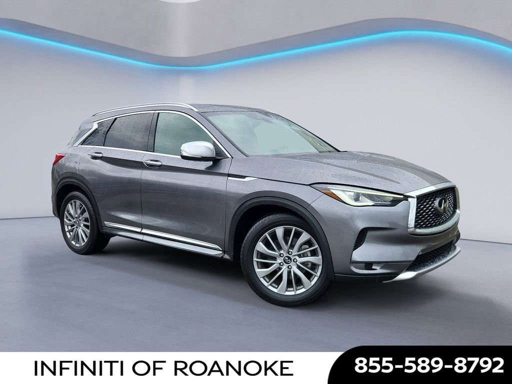Used 2025 INFINITI QX50 Luxe w/ Accent Package image 1