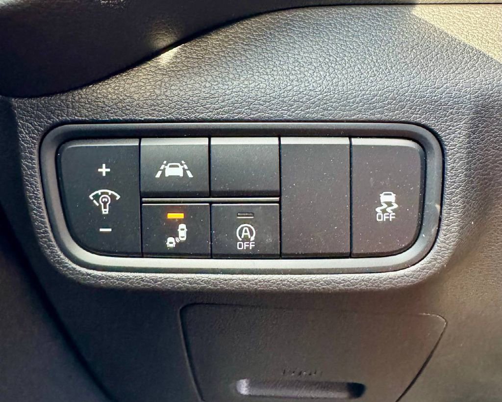 Used 2022 Kia Soul EX image 16