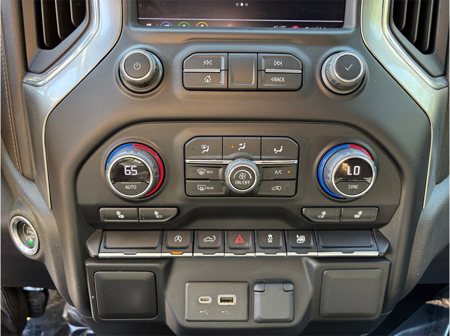 Used 2021 Chevrolet Silverado 1500 LT image 29