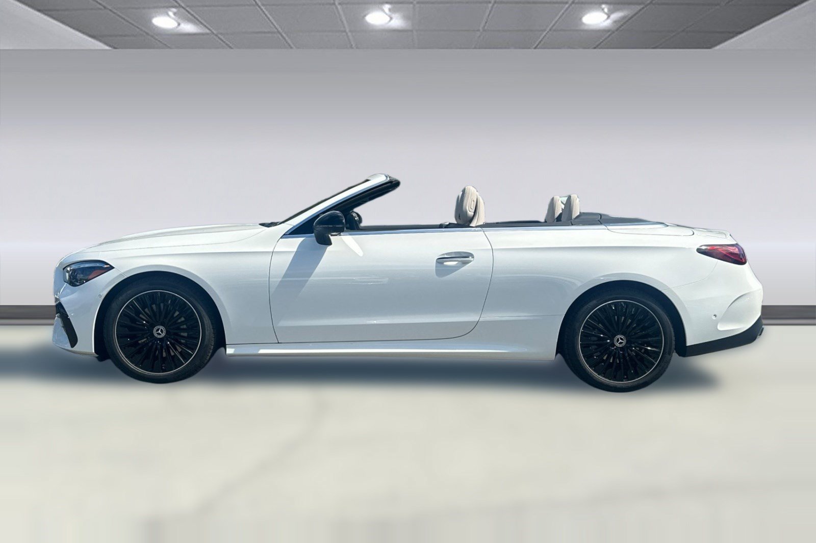 New 2027 Mercedes-Benz CLE 300 4MATIC Cabriolet image 2