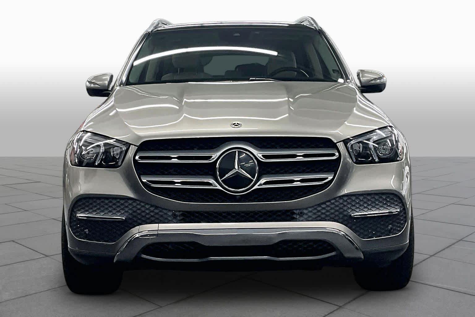 Used 2021 Mercedes-Benz GLE 350 4MATIC image 3