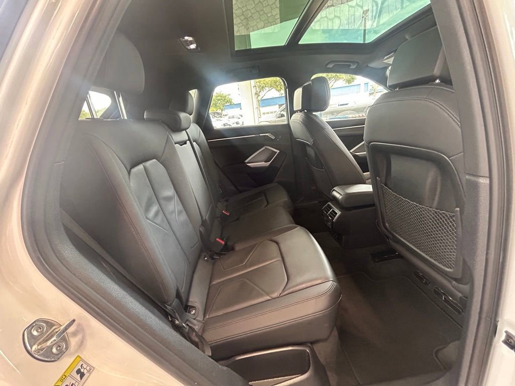 Used 2023 Audi Q3 2.0T Premium image 32