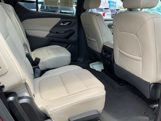 Used 2023 Chevrolet Traverse Premier w/ LPO, Cargo Package FWD image 23