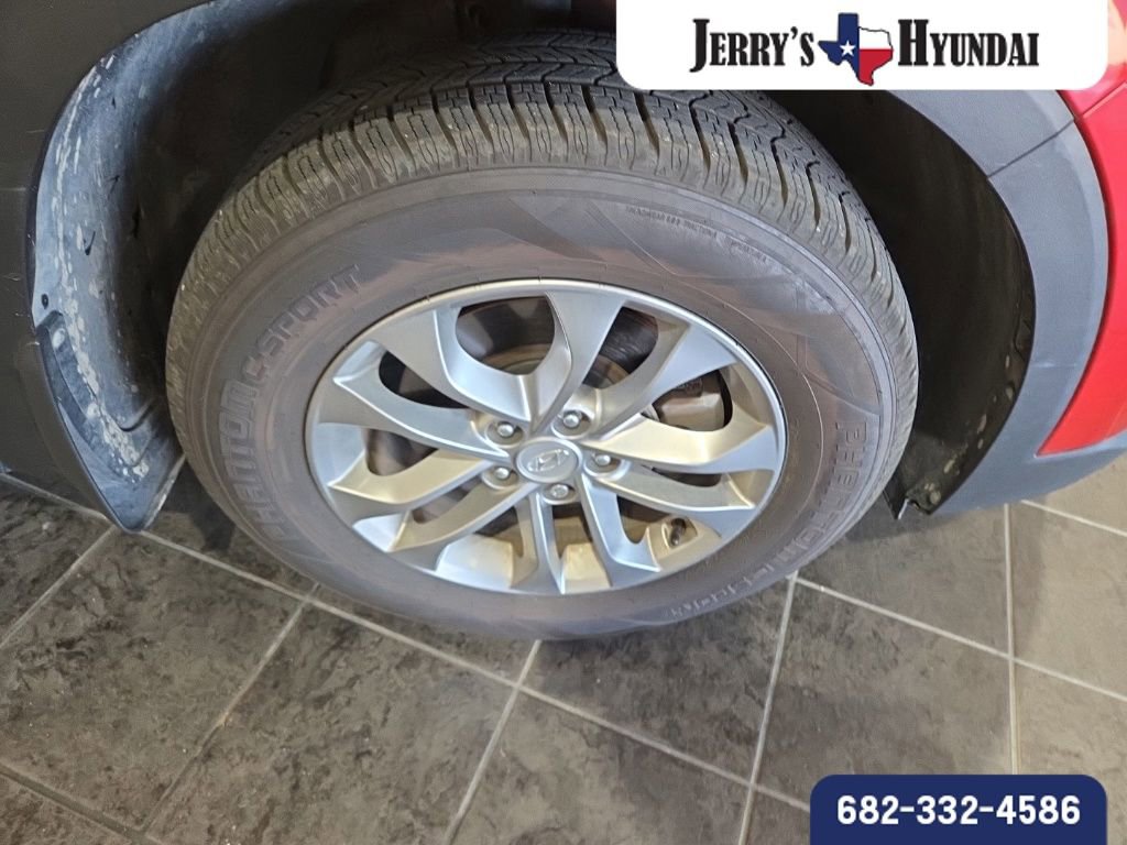 Used 2020 Hyundai Santa Fe SEL FWD image 4
