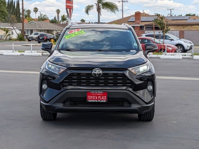 Used 2021 Toyota RAV4 XLE FWD image 2