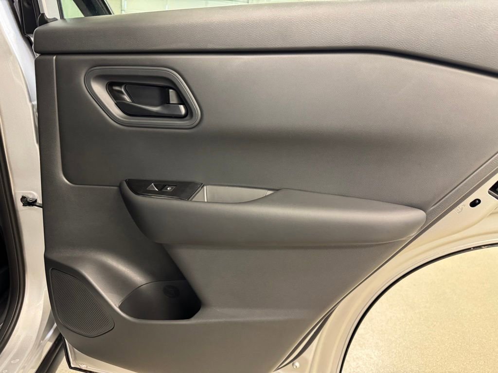 Certified 2025 Nissan Rogue S AWD/4WD image 22