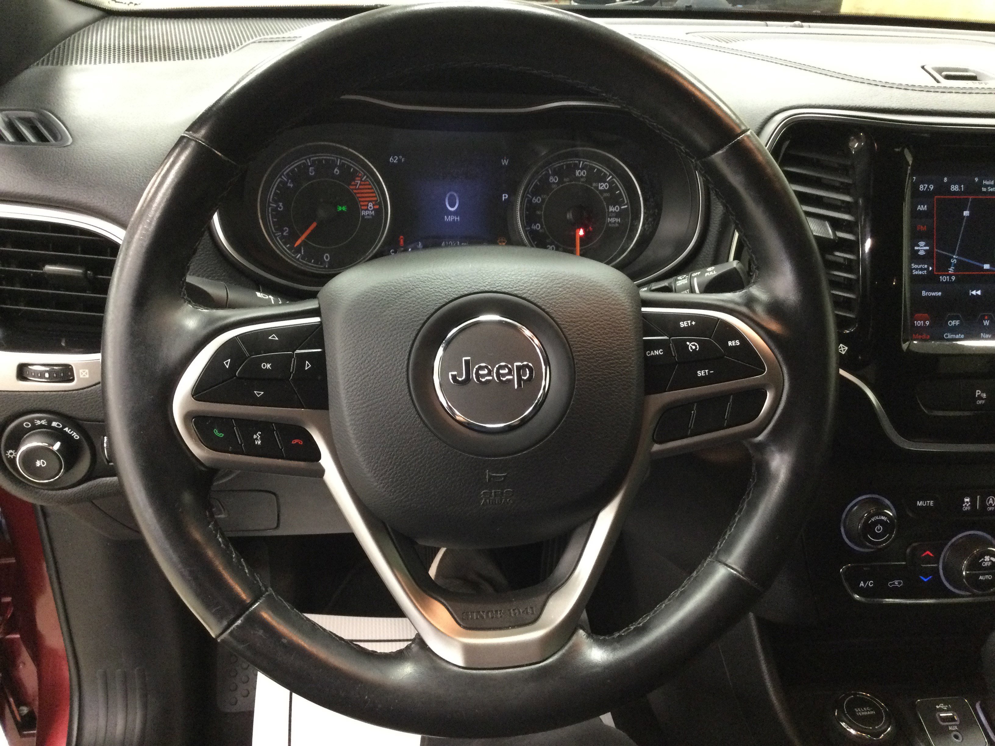 Used 2020 Jeep Cherokee High Altitude image 13