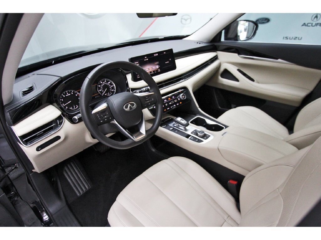 Used 2025 INFINITI QX60 Pure w/ Cargo Package FWD image 16