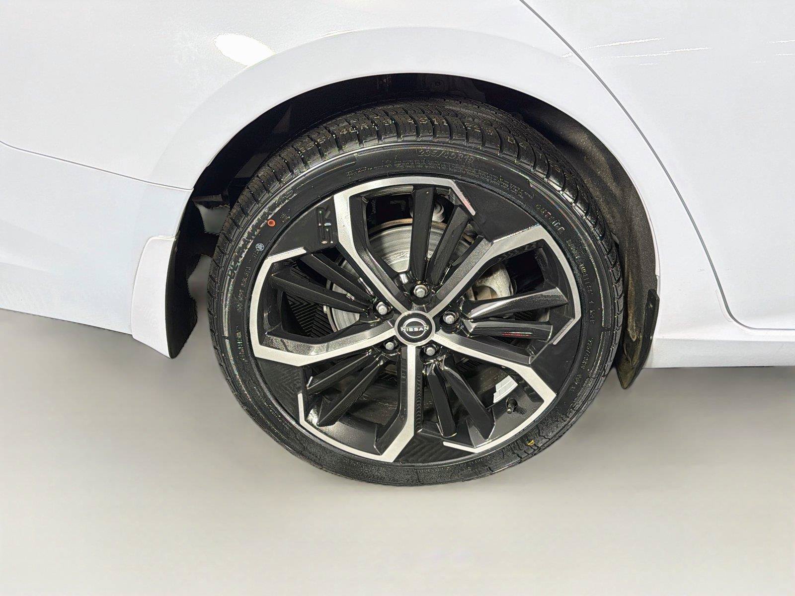 Used 2023 Nissan Altima 2.5 SR AWD/4WD image 33