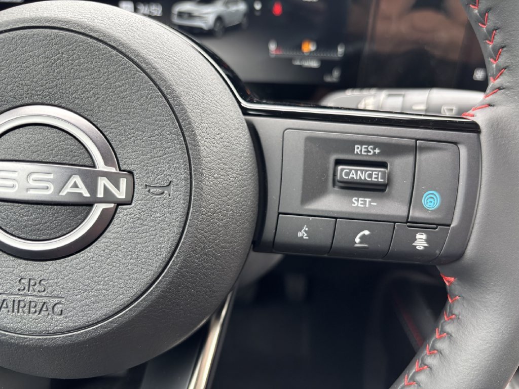 New 2026 Nissan Kicks SR w/ Cold Weather Package AWD/4WD image 15